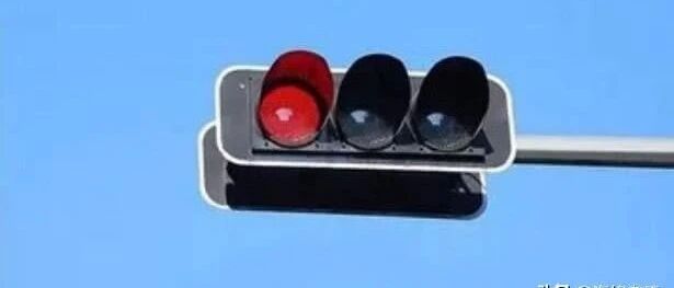 圆饼红灯亮时就能右转吗？这些情况千万要分清！