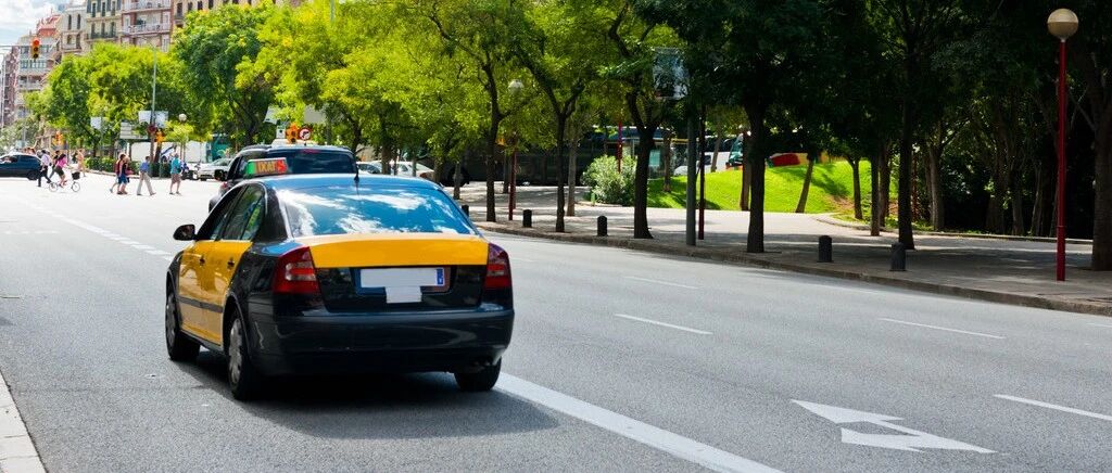 扣3分+罚款！还在这样开车的朋友注意了