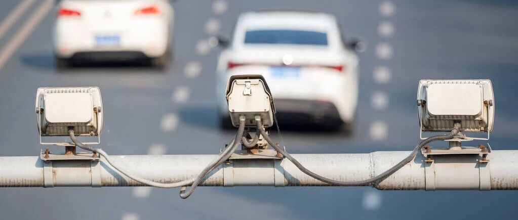 虚线变道被处罚？可能是这个原因！