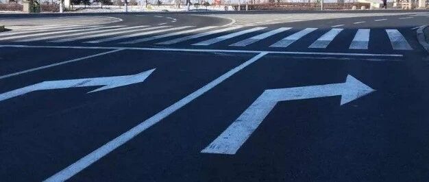 @各位车主：右转弯被罚过吗？如何右转才是对的？