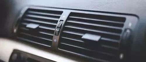 天气越来越热，汽车怎么开空调最省油？