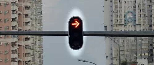 红灯时一定能右转？不知道这些，12分根本不够扣！