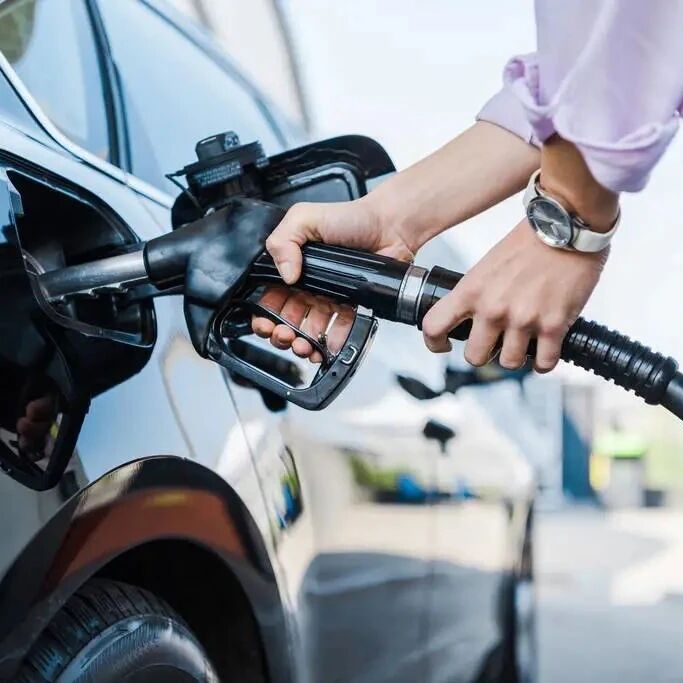 冬天加油，到底该不该“加满”？