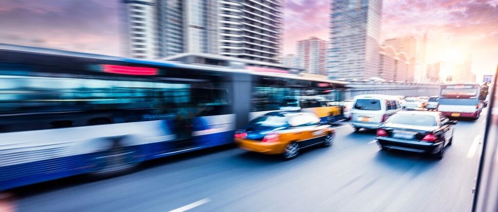 当心！变道不注意这件事，可能有致命风险！