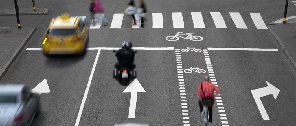 补课啦！这些“特殊”的交通标线，您都认识吗？