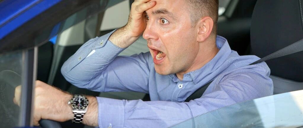 这种道路上严禁超车，否则可能引发致命事故！