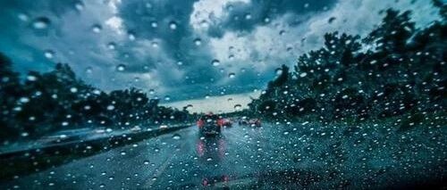 暴雨来袭！雨天开车除了要慢，还得知道这些