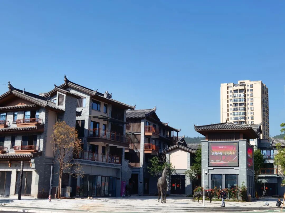 新得很古朴城市更新让楚雄市这片街区秒变网红打卡点