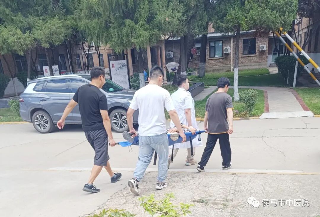 电梯故障之后......(图2)