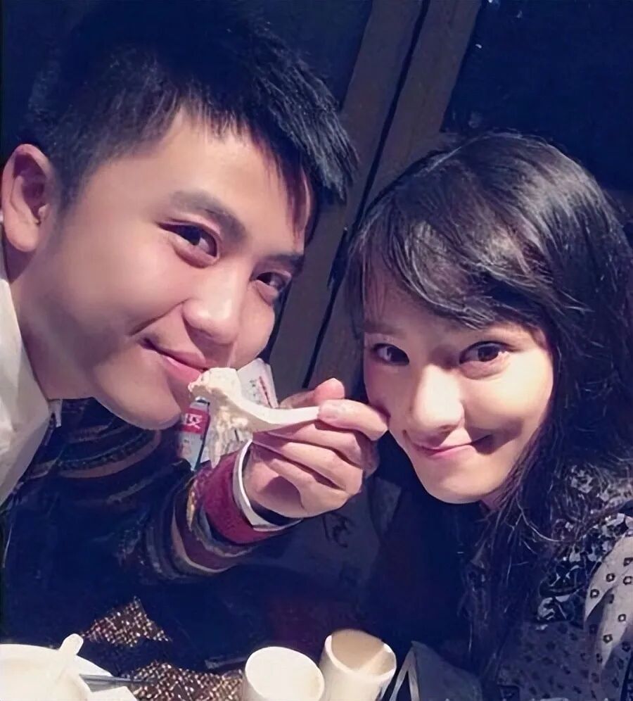 黄灿灿 张振