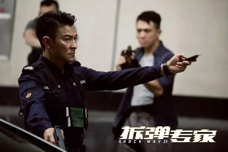 许鞍华垄断主义庆功会?炮轰18年金像奖致命败笔 许鞍华垄断主义庆功会?炮轰18年金像奖致命败笔