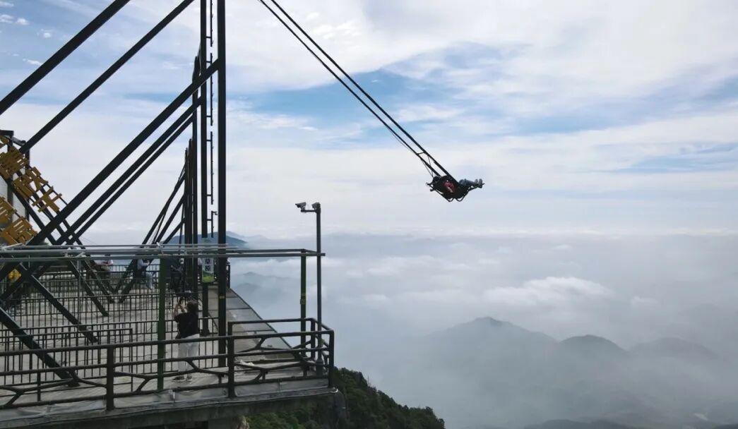 22627云上草原滑雪atv狂欢