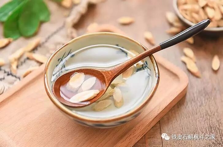 每天黄芪泡水喝，不出一个月，身体会有惊喜改变