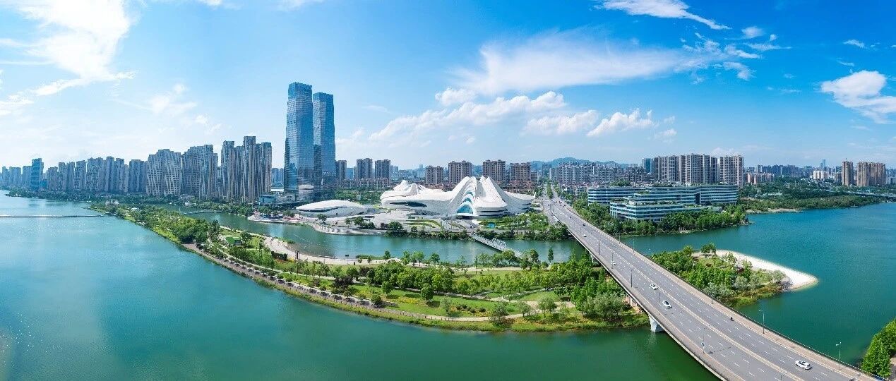 智能网联讲述“车路城”新商业故事