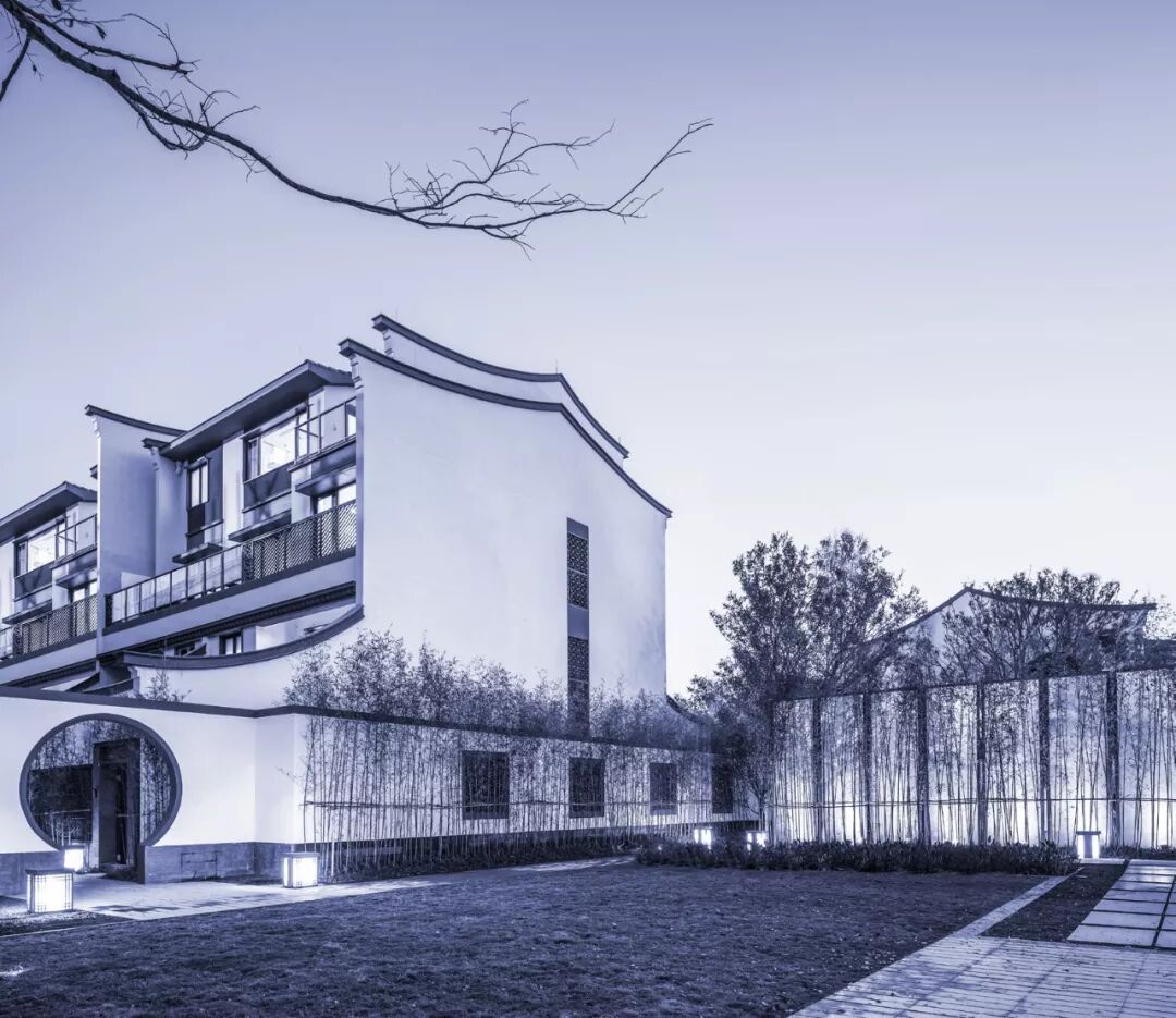 广州增城【保利小楼大院】建面145~214m²微派小别墅，均价1.8万