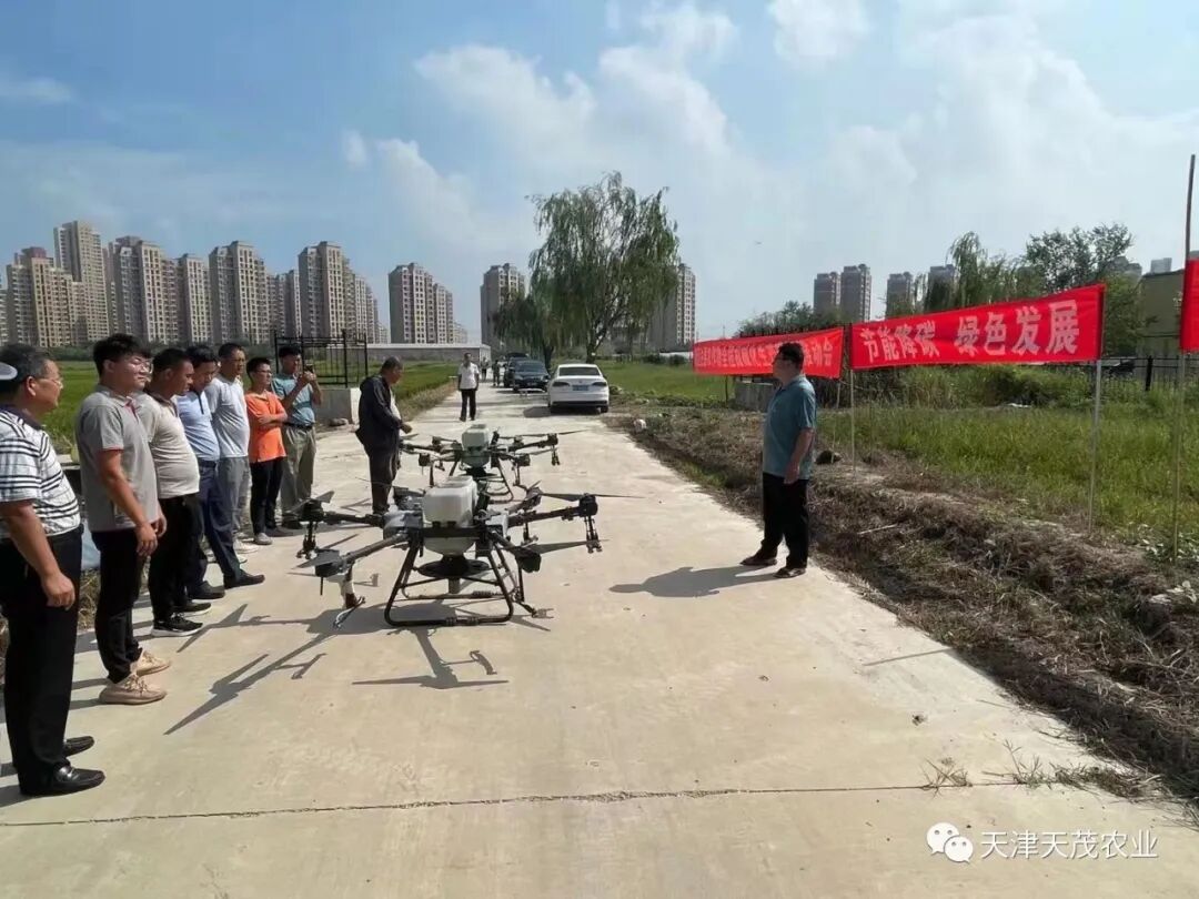 农业无人机技术在国内外的应用现状的图2