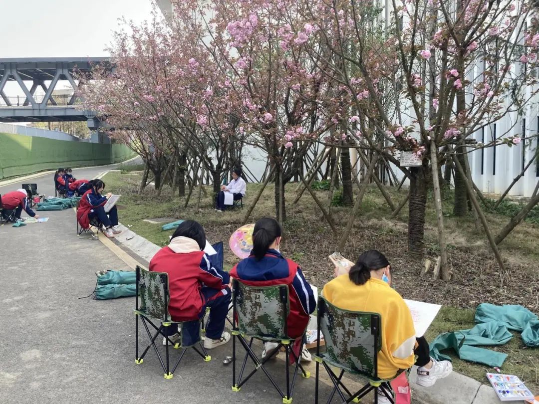 贵阳高三复读学校排名_冀州中学复读高三复习班 招生报名时间_复读高三手续复杂吗