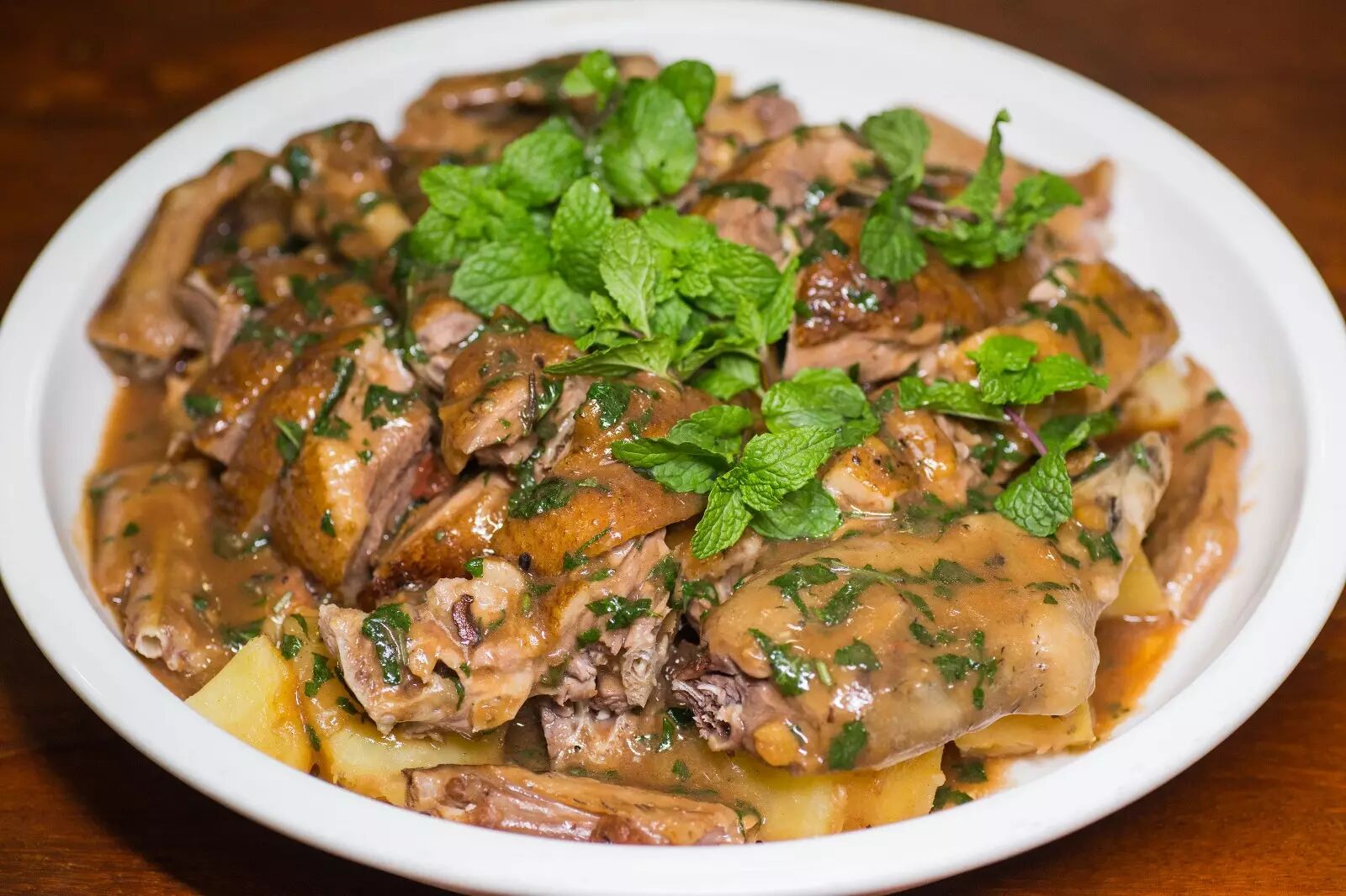 大良这家"椰林亭阁"主题餐厅,散发着"马尔代夫"气息,靓到哇唔停口!