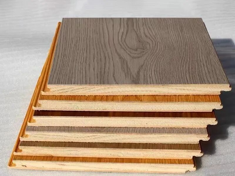 8mm地板能用嗎_歐朗地板水晶簾香椿木hg822_8mm木地板