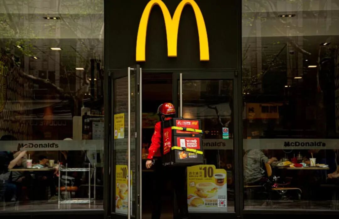 用过期食材换签"续命"的麦当劳,敲响了10万亿连锁餐饮的警钟
