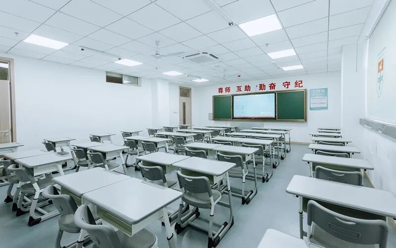 职高里的“标杆”长什么样？纯文化课、全国高考、无相关图片