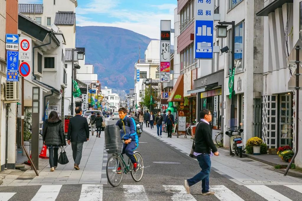 沒有中國遊客，日本、韓國依舊垃圾滿街！網友：還甩鍋嗎？ 旅遊 第2張