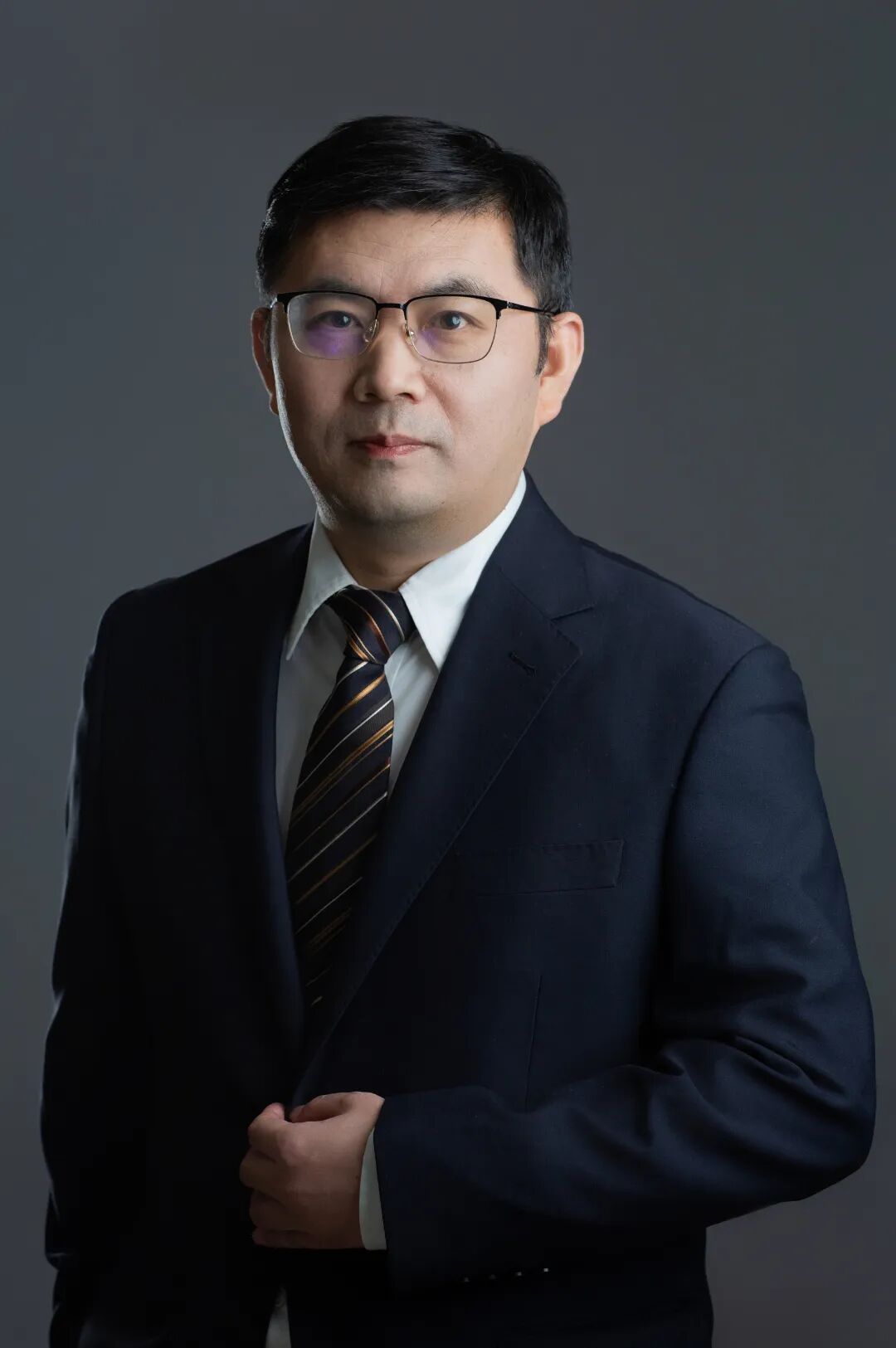 陈俊,上海市精神卫生中心主任医师,博导,精神病与精神卫生学博士,研究