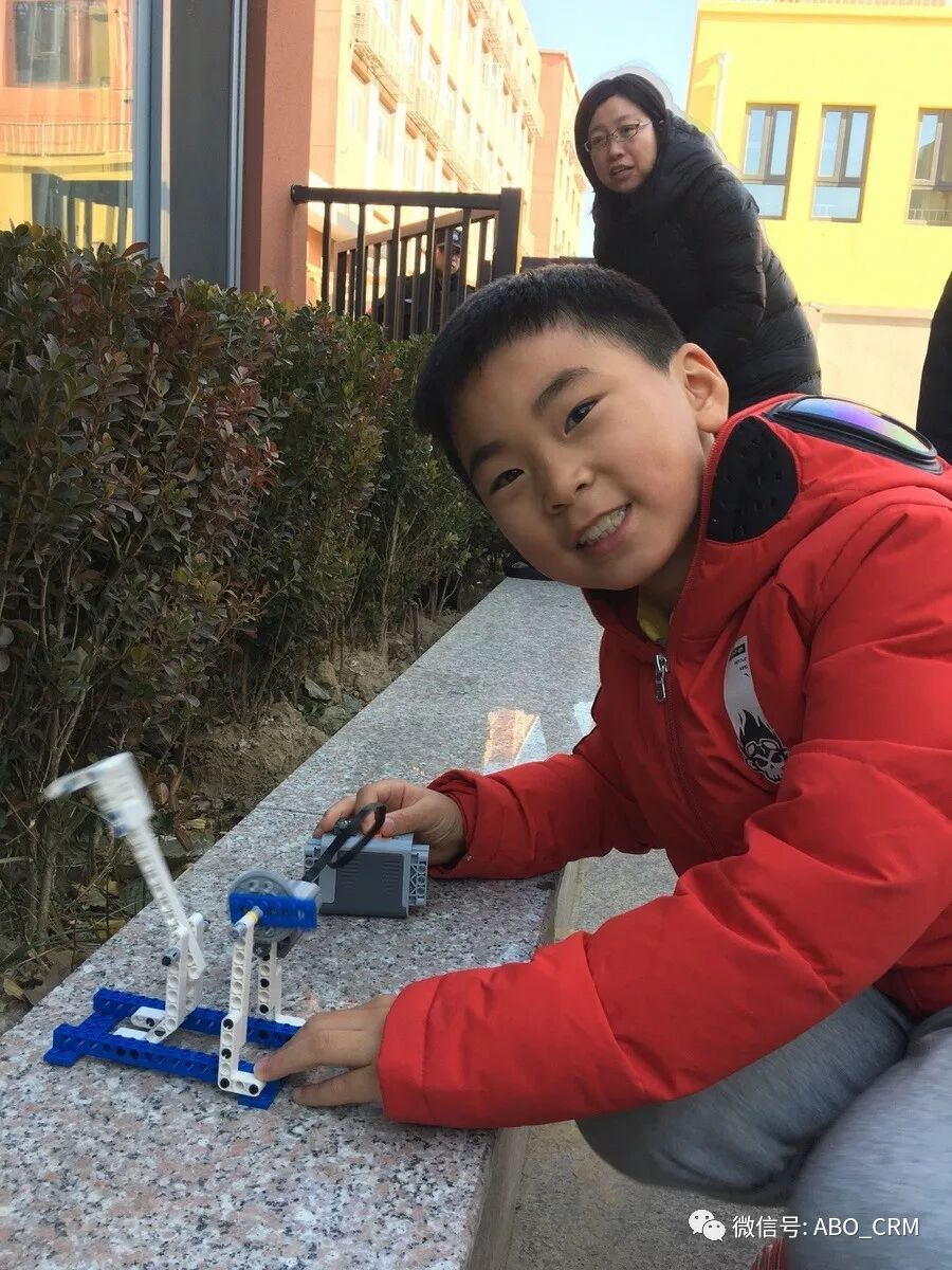 全国青少年机器人技术等级考试二级：备考指南和操作题