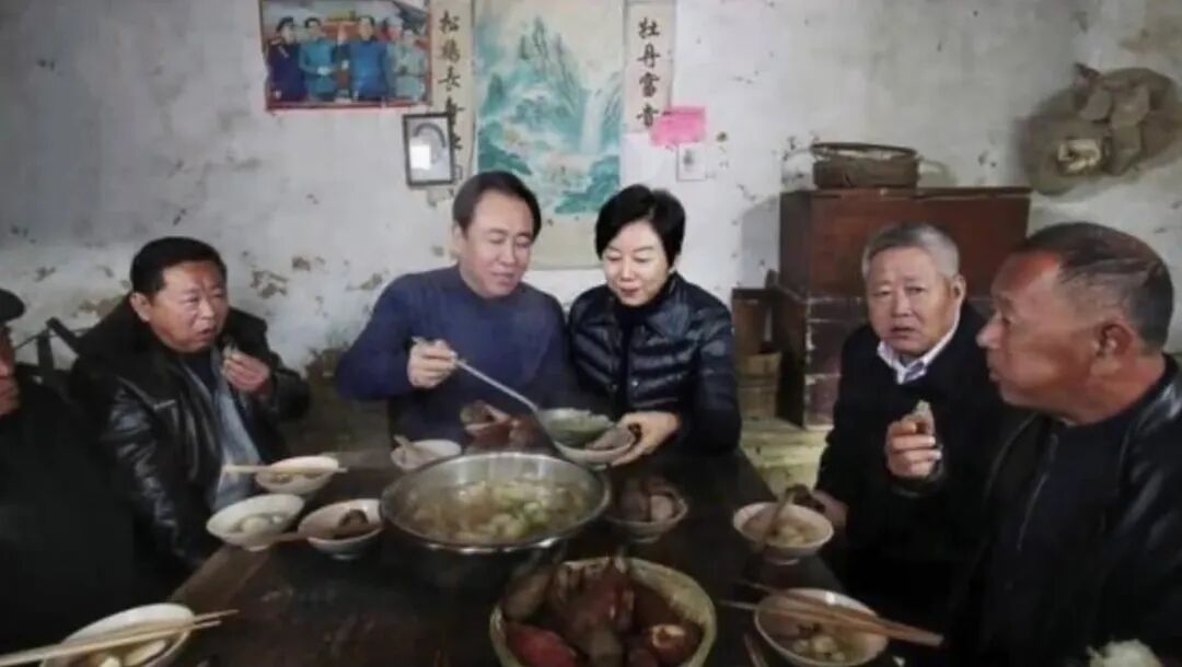 许家印非常之人行非常之事半世逐名半世空