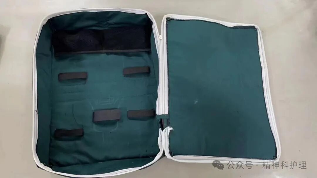 心电图机线怎么找精神科护士发明实用新型专利——便携式心电图机收纳包_https://www.jmylbn.com_新闻资讯_第8张