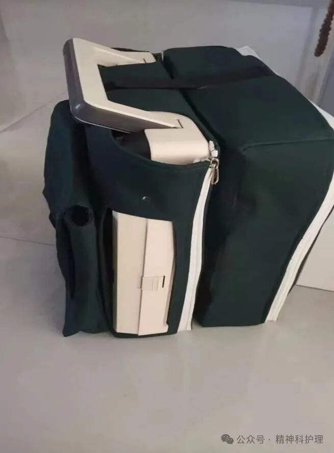 心电图机线怎么找精神科护士发明实用新型专利——便携式心电图机收纳包_https://www.jmylbn.com_新闻资讯_第6张