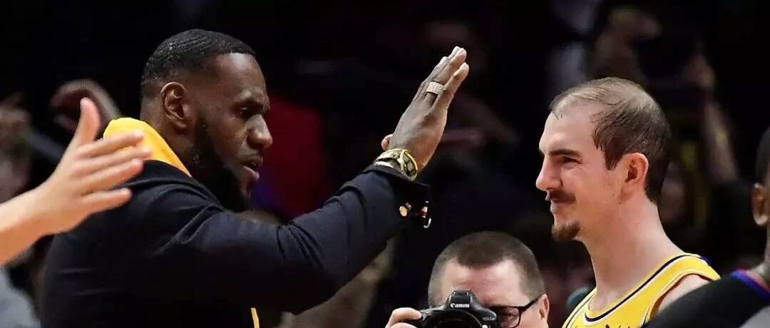 “众所周知，洛杉矶只有一个卡皇，那就是卡鲁索！”