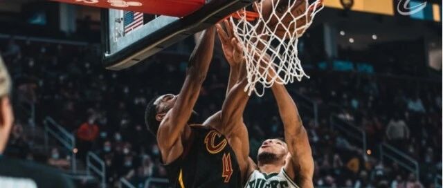 干翻卫冕冠军！骑士到底强在哪？