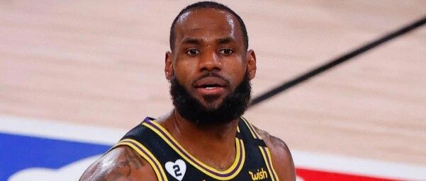 半场轰80分+25分狂胜！詹姆斯赛后一句话，道破湖人狂胜真因