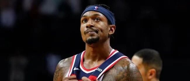 场均34.3分，最强空砍帝！比尔的妻子都看不下去了