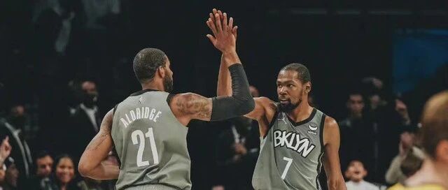 退役之后又复出！真该夸夸阿尔德里奇...