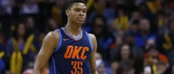 5罚1中仍该夸！落选秀险成奇兵，不愧是敢穿雷霆35号的男人！