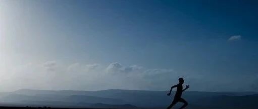 锻炼时的一个行为，会加重肾脏负担，肾友们别轻易尝试！