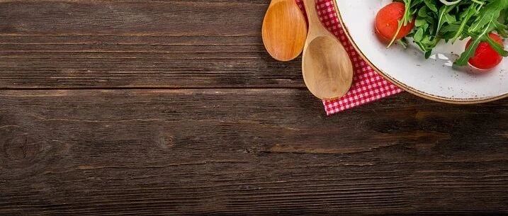 成天忌口，肾病真正应该少碰的4大类食物，你却一样没少吃！