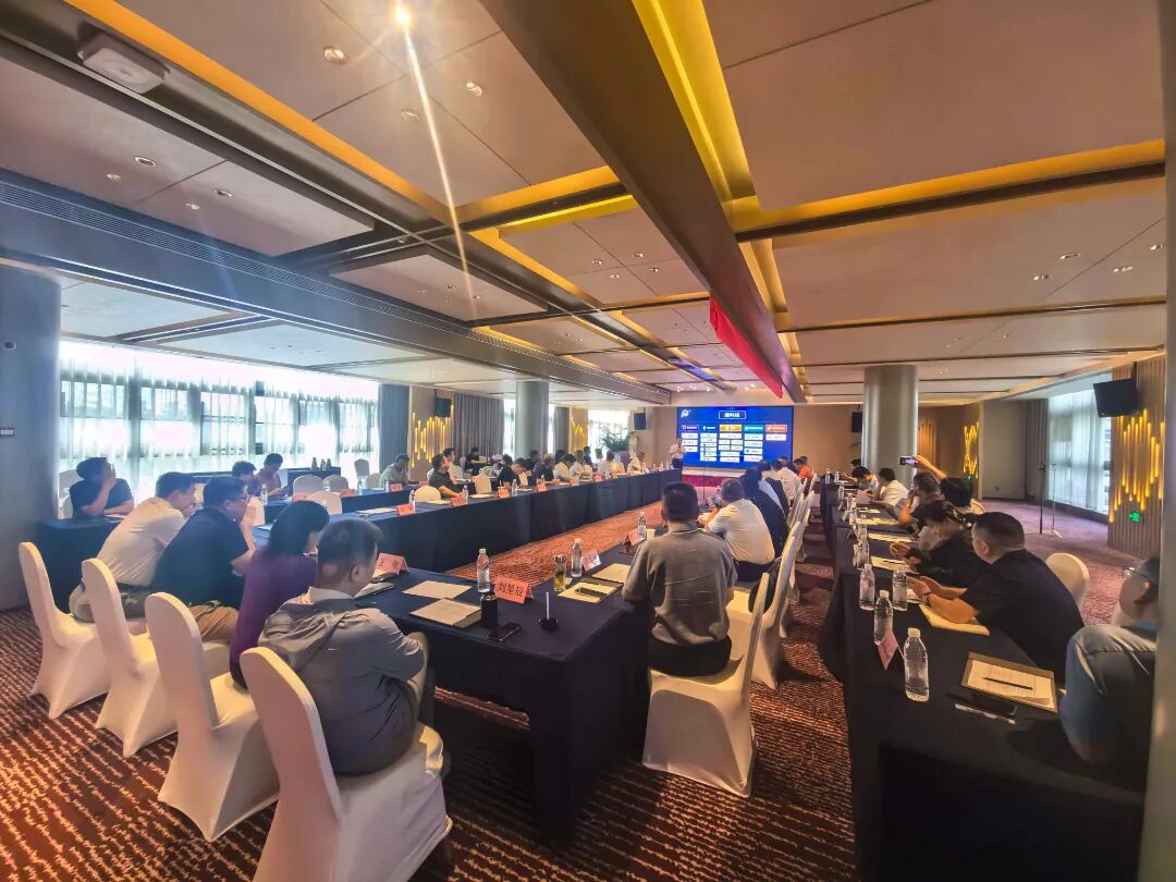 破局内卷，赢战未来！缪国元董事长受邀出席江苏工业涂料经销商百人汇，揭秘&ldquo;功能&rdquo;新赛道
