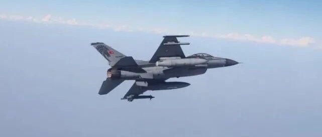 不会善罢甘休！土耳其F16进驻阿塞拜疆，美：要让亚美尼亚拼命