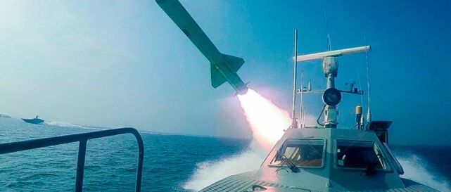 美国霸权已宣告结束？伊朗军演向全世界表态，俄：好戏才刚刚开始