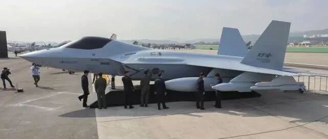 露出真面目！韩国吹上天的五代机被美国打脸，把全世界都骗过去了