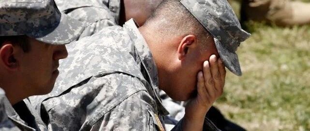 美国11月后必大乱？特朗普拒绝和平交权，军队只能进白宫打内战