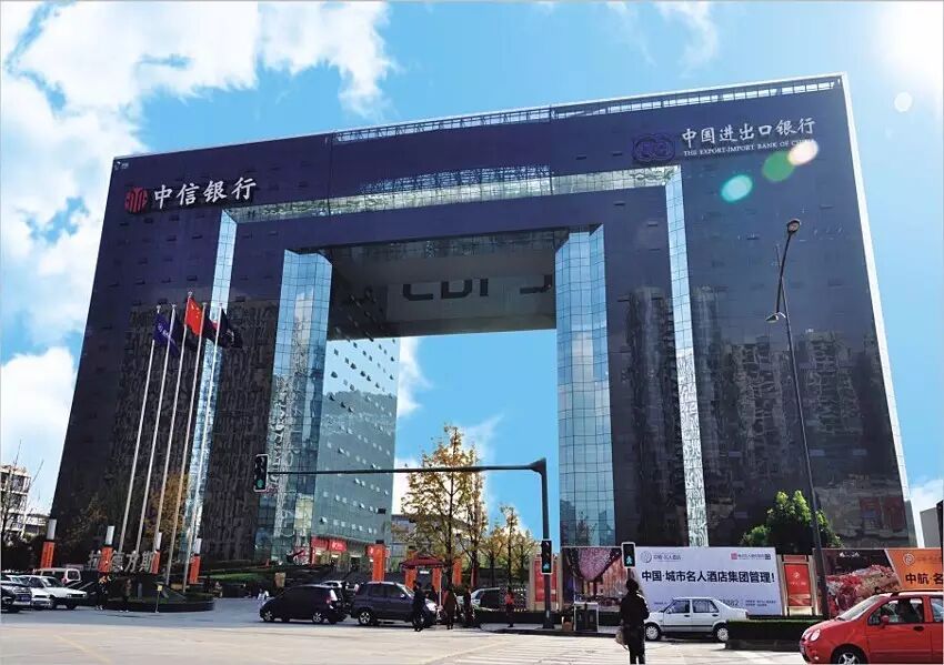拉德方斯大厦 太空门