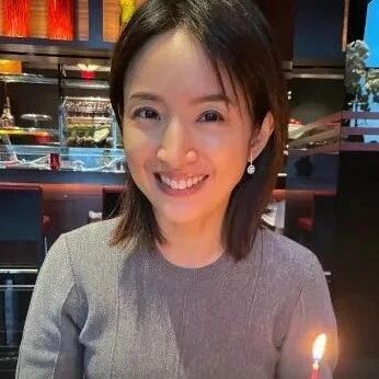 42岁林依晨平安顺产二胎!经纪人:儿子长得像爸爸