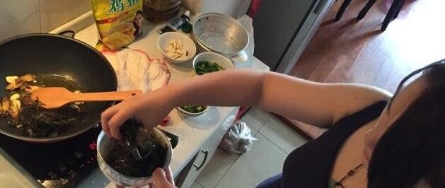 西湖边知名饭店大厨查出胃癌！警惕：它是厨房里的“隐形杀手”，家中顶梁柱们要注意了