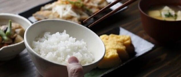 男子反复咳嗽,一查要切肺!罪魁祸首竟是10年前吞了口饭...