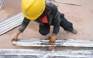 怎么处理施工缝？两种方法的图18