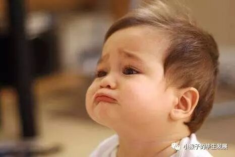 孩子撞头鼓了个包怎么办？--头皮血肿